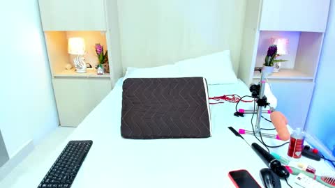 Kendal online show from 12/27/24, 08:50