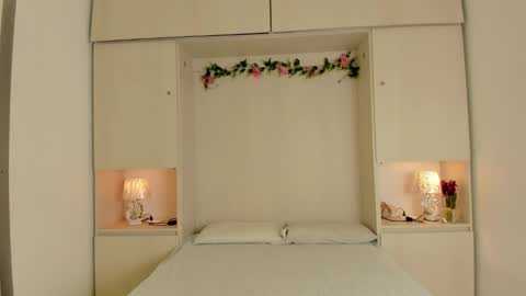 Kendal online show from 02/06/26, 12:08