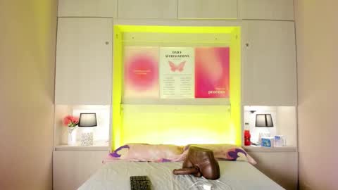 Kendal online show from 02/28/26, 01:23