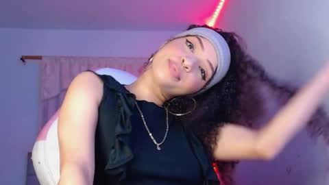 Snapshot of kendallrush2 chatting on 01/01/25, 07:09 Kendall Rush online show from 01/01/25, 07:09