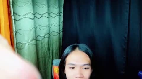 Kendall  online show from 12/01/25, 03:06