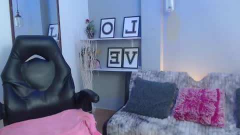 Kendall  online show from 03/09/26, 08:35