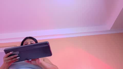   online show from 12/02/25, 11:04