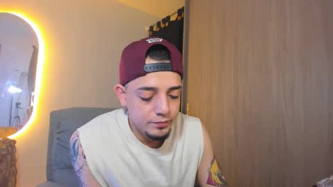 kendel_dimitri online show from 02/01/25, 07:57