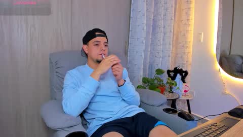 kendel_dimitri online show from 10/15/25, 05:18