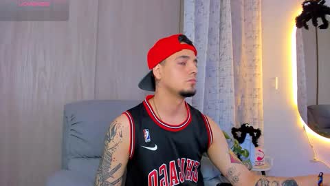 kendel_dimitri online show from 10/18/25, 12:13