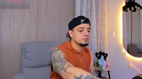 kendel_dimitri online show from 10/21/25, 12:22