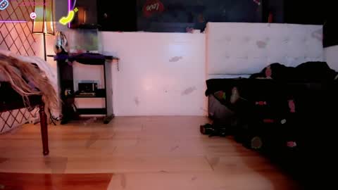 Snapshot of kendra_bailey chatting on 06/25/26, 03:17 Kendra Bailey online show from 06/25/26, 03:17