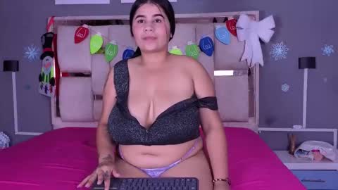 kendra_lovv online show from 11/29/25, 07:39