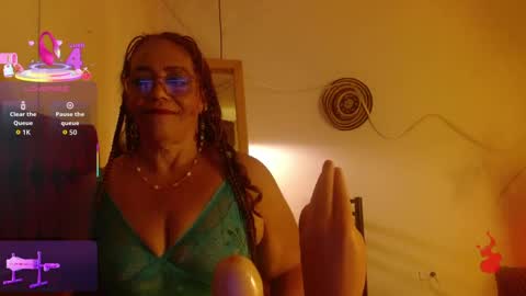 Snapshot of kendra_lust_69 chatting on 05/04/26, 11:12 kendra_lust_69 online show from 05/04/26, 11:12