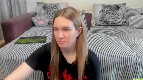 Snapshot of kendra_xx_ chatting on 05/15/26, 11:45 Kendra online show from 05/15/26, 11:45