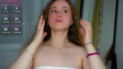 Kira online show from 10/16/25, 06:31