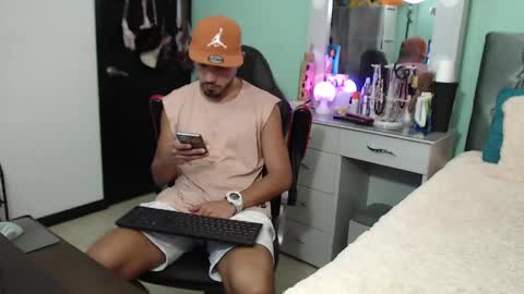 Snapshot of kenfenty chatting on 01/14/25, 01:15 Chriss Morales online show from 01/14/25, 01:15