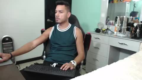Snapshot of kenfenty chatting on 01/25/25, 02:26 Chriss Morales online show from 01/25/25, 02:26