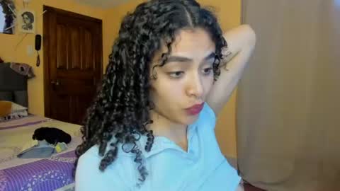 Snapshot of keniia_riizz chatting on 07/04/26, 08:37 Kenia online show from 07/04/26, 08:37
