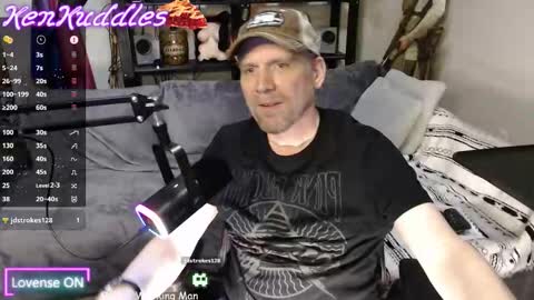 Snapshot of kenkuddles chatting on 01/14/26, 02:17 Ken Kuddles online show from 01/14/26, 02:17
