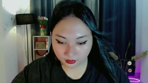 Snapshot of kennaxx69 chatting on 05/12/26, 12:08 kennaxx69 online show from 05/12/26, 12:08