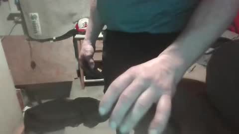 Snapshot of kenneth69h chatting on 12/31/24, 03:53 kenneth69h online show from 12/31/24, 03:53