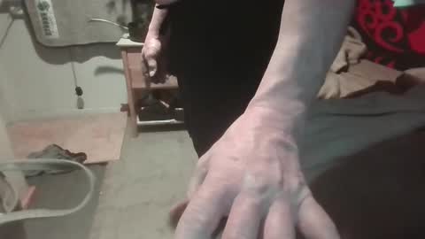 Snapshot of kenneth69h chatting on 01/07/25, 10:22 kenneth69h online show from 01/07/25, 10:22