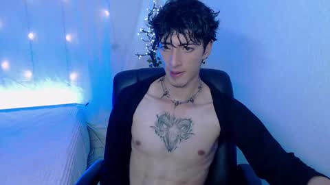 Snapshot of kenny__hot chatting on 12/09/24, 05:52 kenny online show from 12/09/24, 05:52