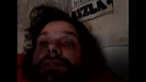 Snapshot of kennyxtralong chatting on 10/05/25, 10:35 kennyxtralong online show from 10/05/25, 10:35