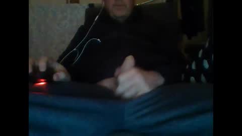 Snapshot of kent237 chatting on 12/09/24, 05:52 kent237 online show from 12/09/24, 05:52