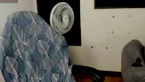 Snapshot of kent_rushell chatting on 09/12/25, 12:44 kent_rushell online show from 09/12/25, 12:44