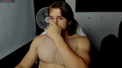 Snapshot of kent_rushell chatting on 10/14/25, 02:23 kent_rushell online show from 10/14/25, 02:23