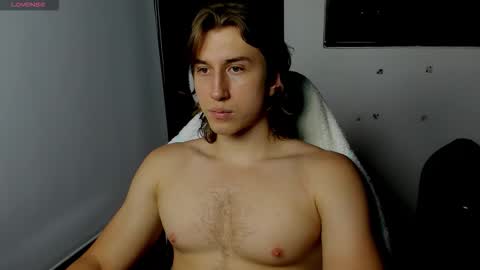 Snapshot of kent_rushell chatting on 10/29/25, 01:08 kent_rushell online show from 10/29/25, 01:08