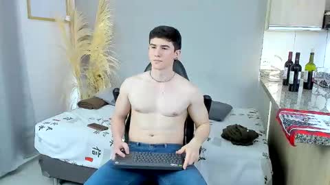 Santiago online show from 02/15/26, 07:51