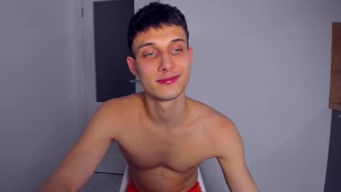 Peter     online show from 11/06/25, 08:43