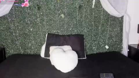 KENTHA  online show from 02/03/26, 10:31