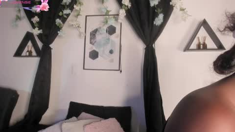 KENTHA  online show from 04/23/26, 10:36