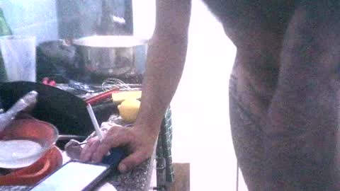 Snapshot of keny06 chatting on 12/08/24, 09:02 keny06 online show from 12/08/24, 09:02