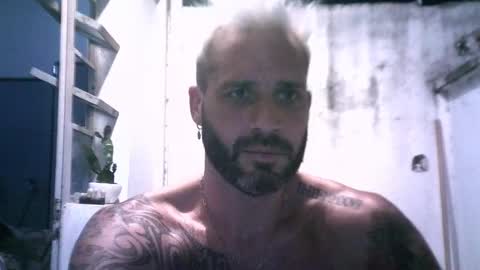 Snapshot of keny06 chatting on 12/15/24, 11:31 keny06 online show from 12/15/24, 11:31