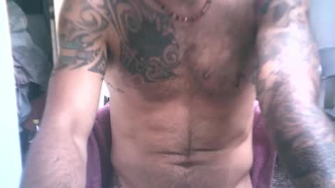 Snapshot of keny06 chatting on 01/19/25, 12:06 keny06 online show from 01/19/25, 12:06