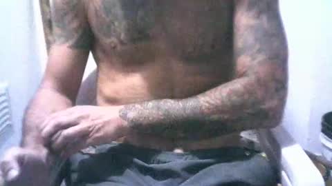 Snapshot of keny06 chatting on 02/15/25, 04:14 keny06 online show from 02/15/25, 04:14