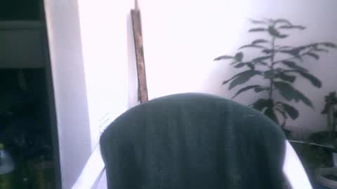 Snapshot of keny06 chatting on 02/17/25, 10:40 keny06 online show from 02/17/25, 10:40