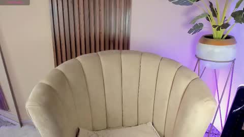 Keny Kitty  Onlyfans Kenayfoxx online show from 02/18/25, 05:09