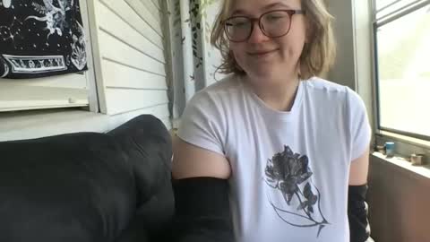 kenzibb online show from 04/21/26, 02:45