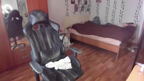 Looking for a moderator I PVT IS OPEN online show from 02/22/26, 10:58