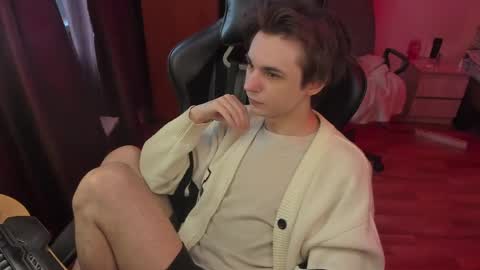 Looking for a moderator I PVT IS OPEN online show from 03/06/26, 02:02