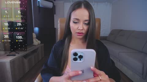 Snapshot of kerelai chatting on 09/26/25, 10:08 Kerelai online show from 09/26/25, 10:08