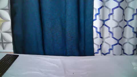 kering_lovly online show from 10/23/25, 08:02