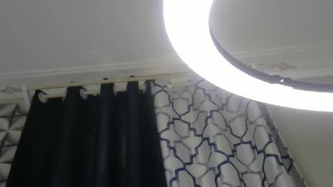 kering_lovly online show from 12/03/25, 10:24