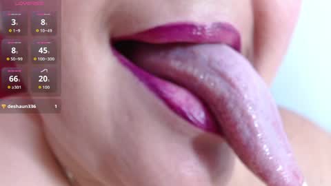 Snapshot of kerly_doll chatting on 04/28/26, 05:51 K E R L Y online show from 04/28/26, 05:51