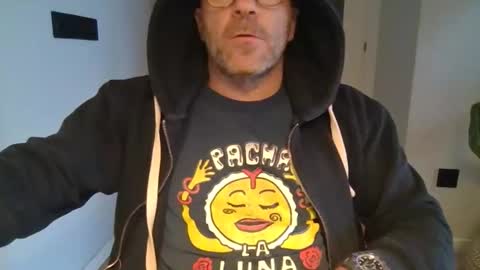 Anton online show from 12/22/25, 08:22