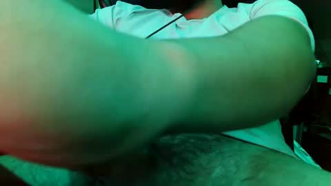 Snapshot of kerry_flotecrc chatting on 12/04/24, 01:58 KerryFlote online show from 12/04/24, 01:58