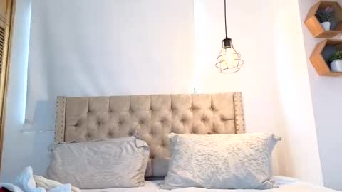 Kery Hillson online show from 11/19/25, 12:27