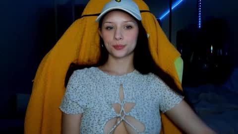 Snapshot of ketlinrous chatting on 02/03/26, 02:44 ketlinrous online show from 02/03/26, 02:44
